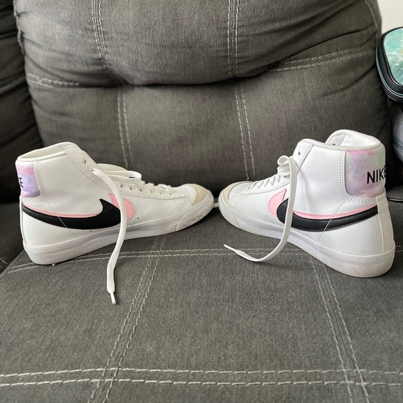 Nike Blazer Mid 77Arctic Punch (GS)